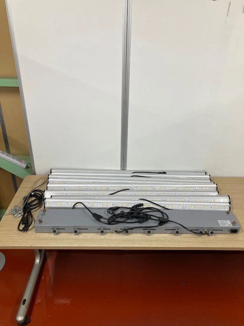 ✨ グローライト Spider LED LP8 LED栽培照明