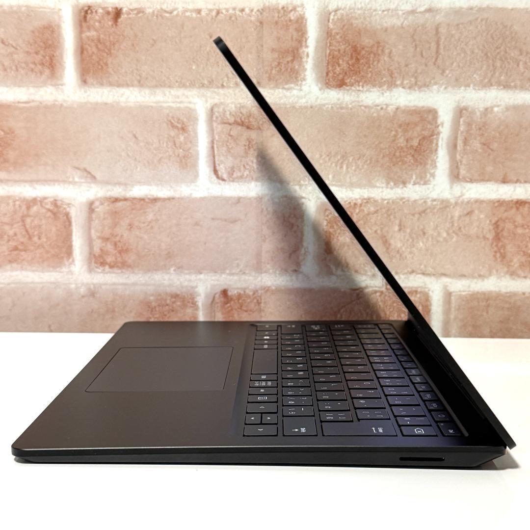 ★超美品★ 第11世代Corei7 メモリ16GB Surface H34