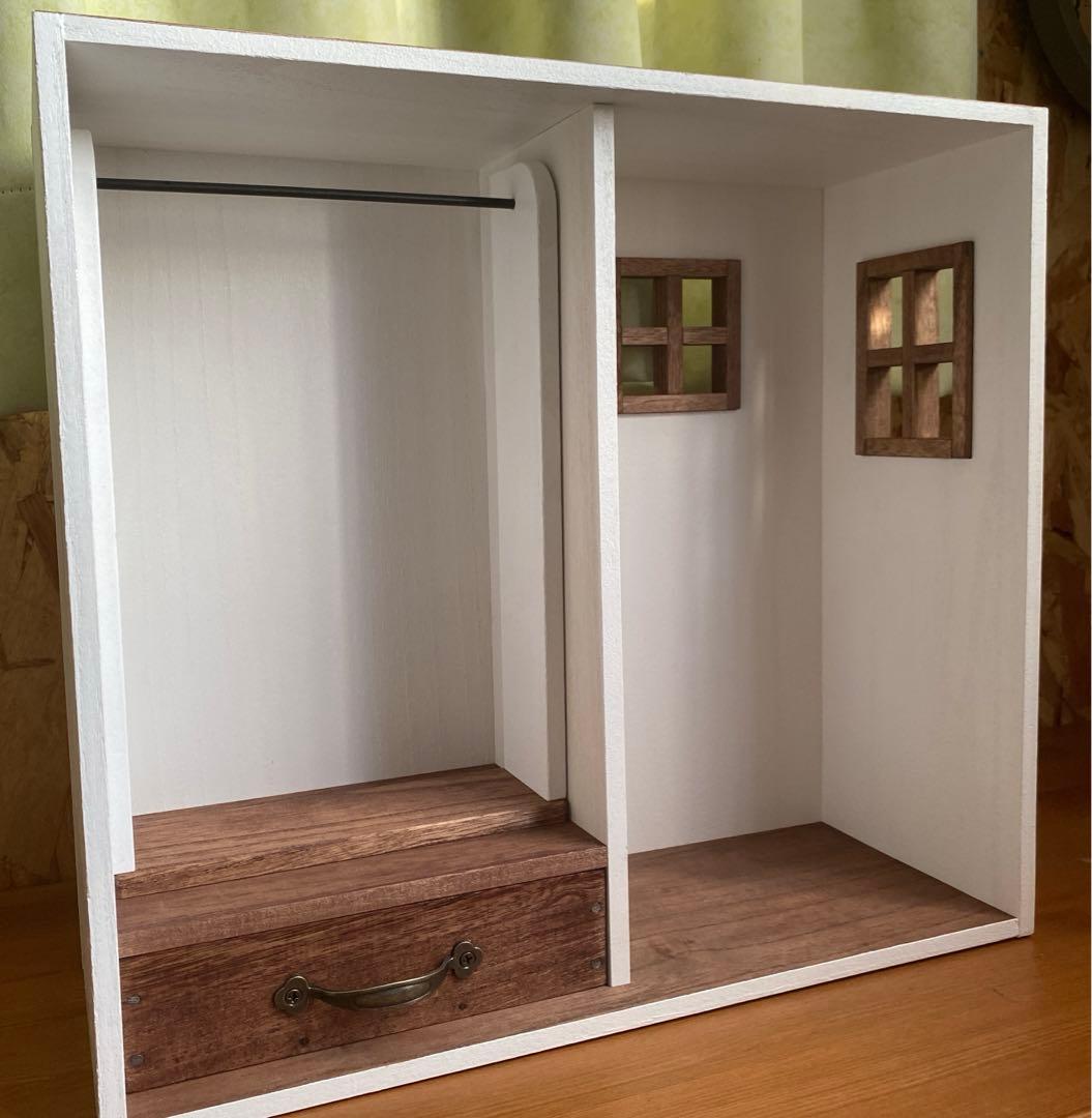 ❤︎おうち型人形用木製収納ケース　ブライスアイシードールパオラドール　クローゼット