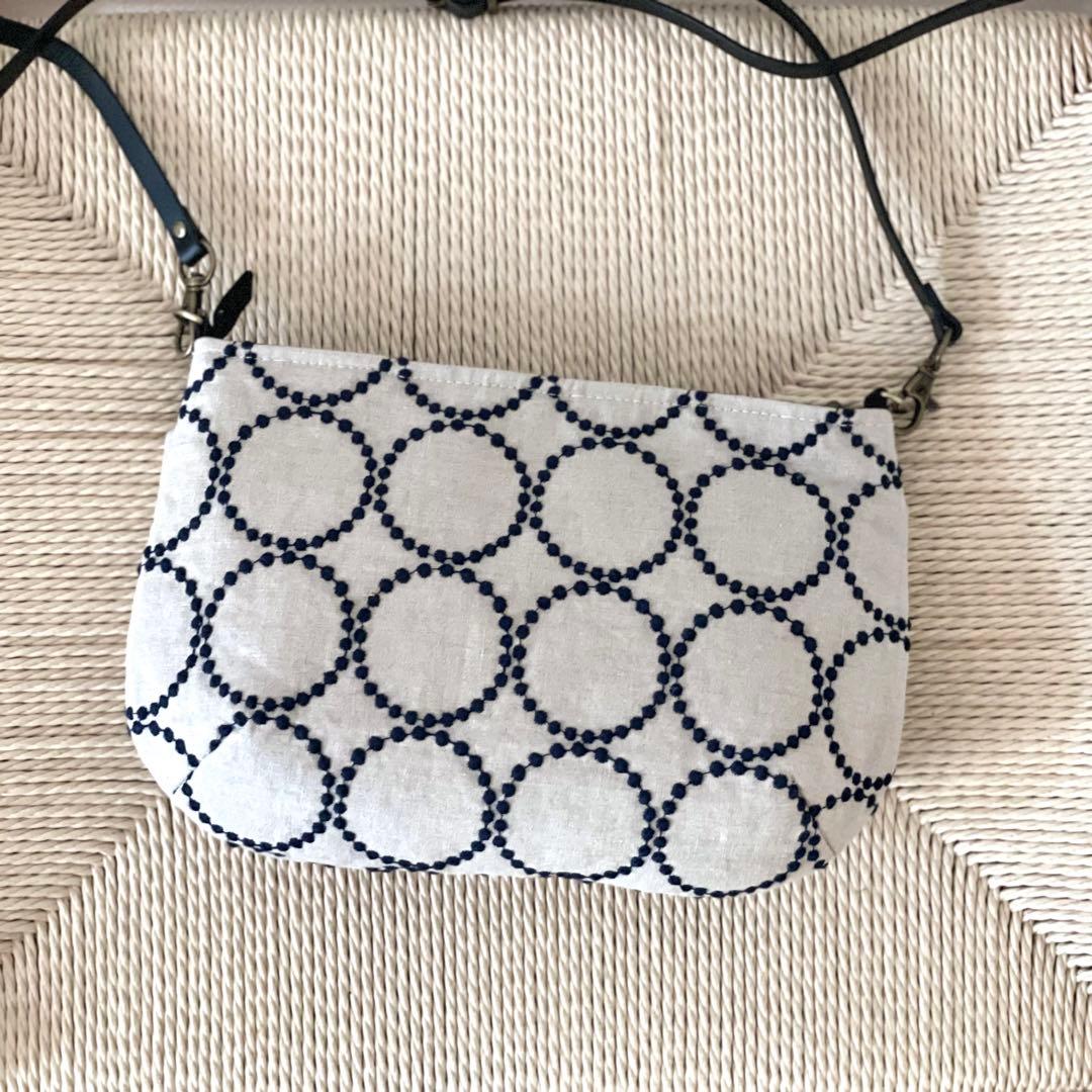 ⚮̈ミナペルホネン　tambourine beige ドラポケショルダー