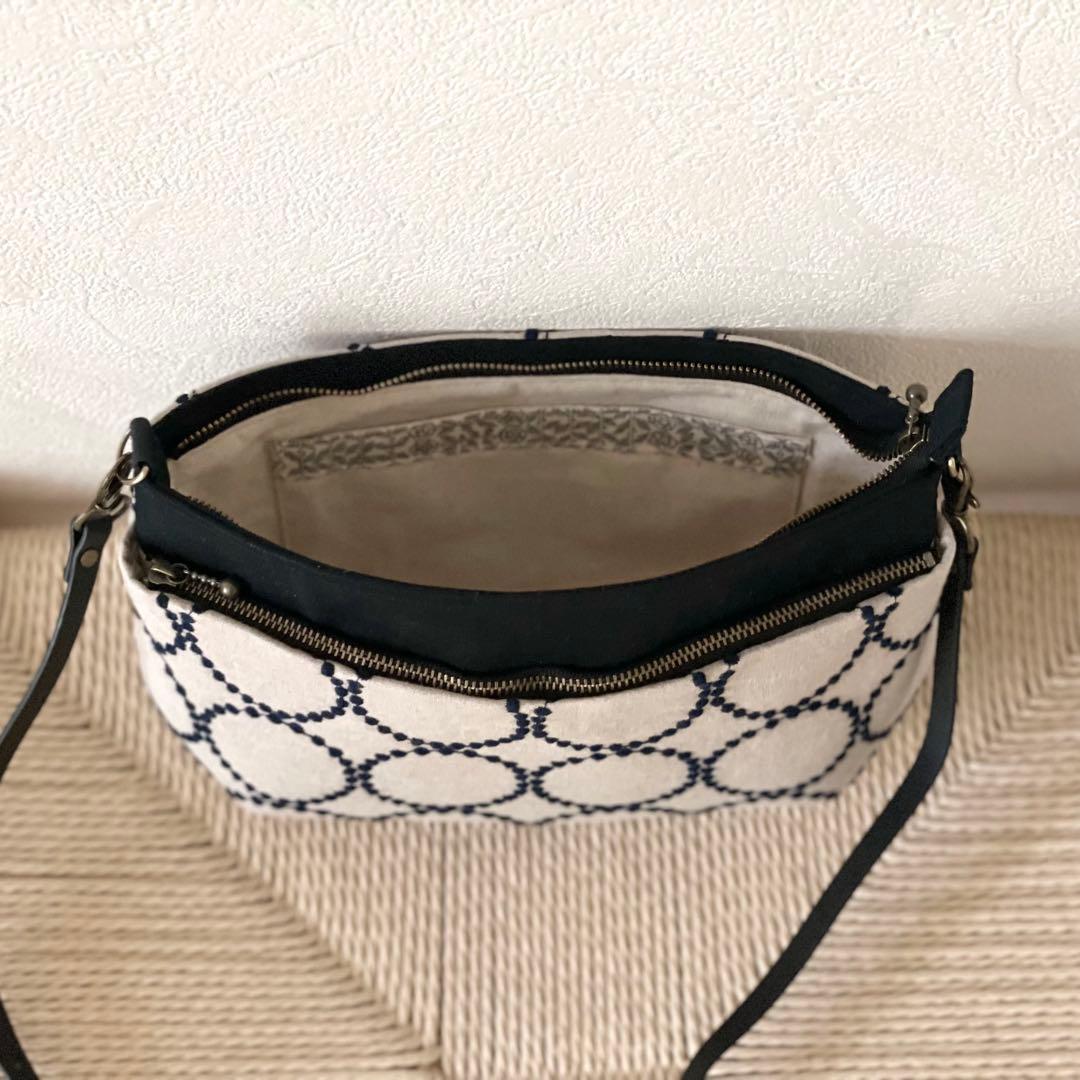 ⚮̈ミナペルホネン　tambourine beige ドラポケショルダー