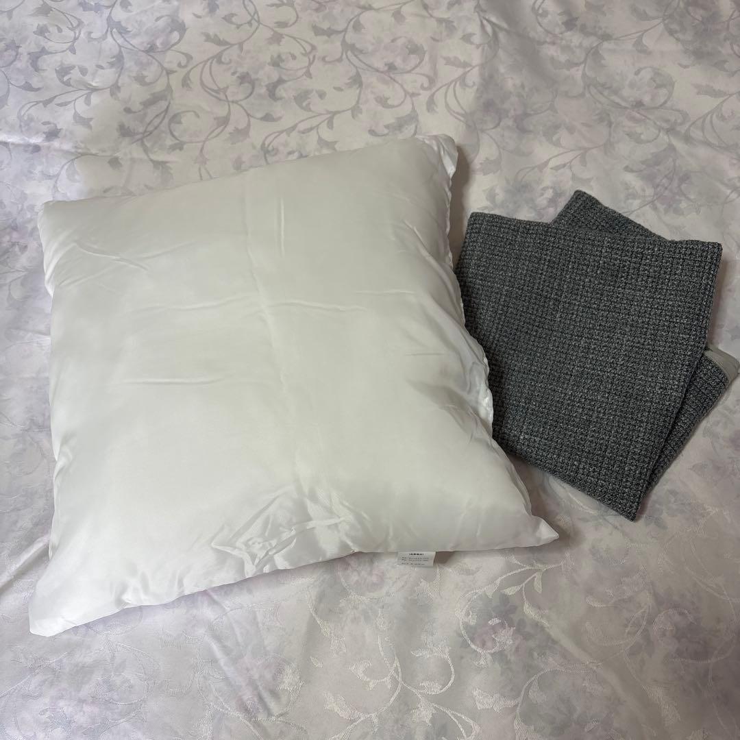 未使用　日本製　カウチソファ2人掛け　合成皮革　グレー　クッション付き