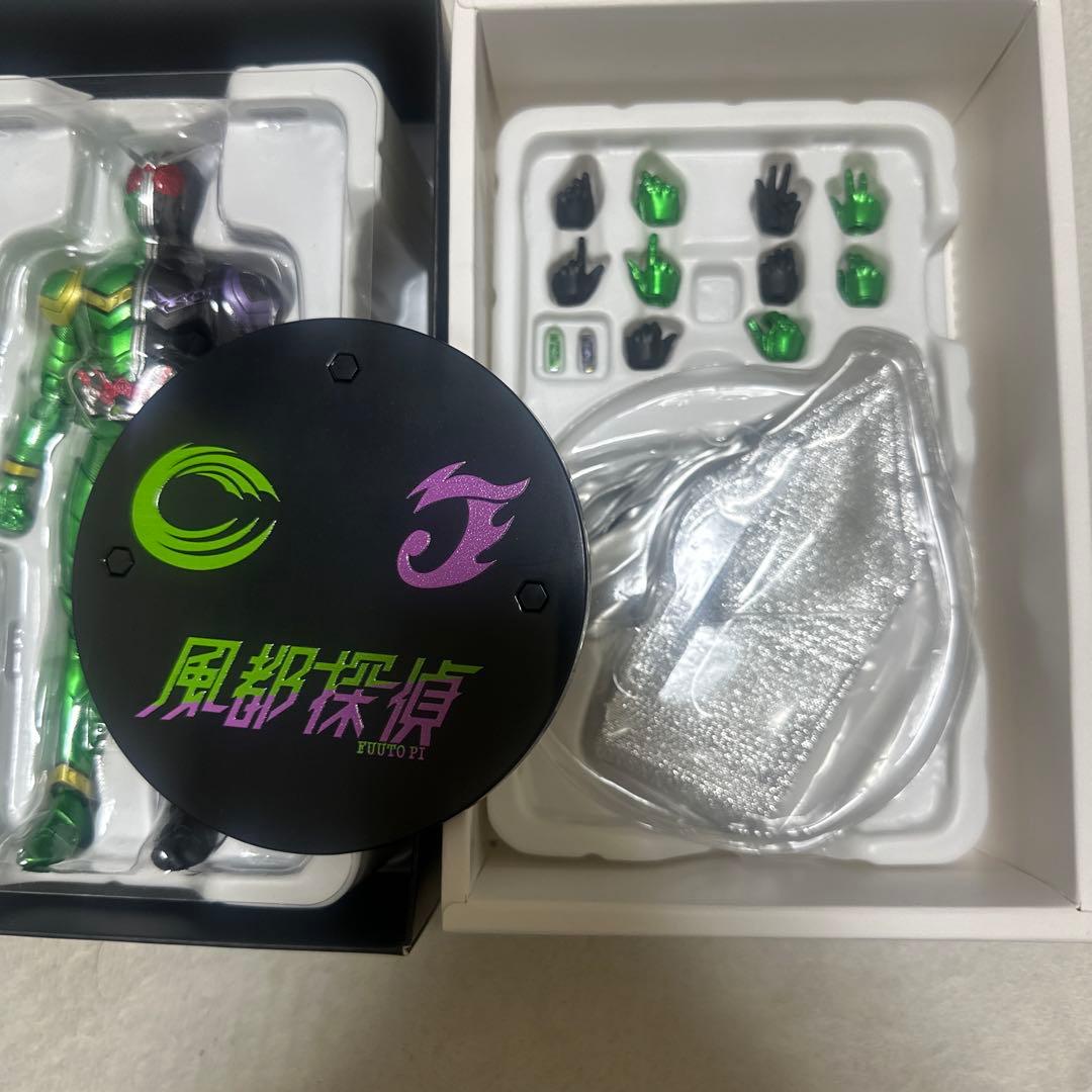 S.H.Figuarts 真骨彫製法 仮面ライダーW サイクロンジョーカー