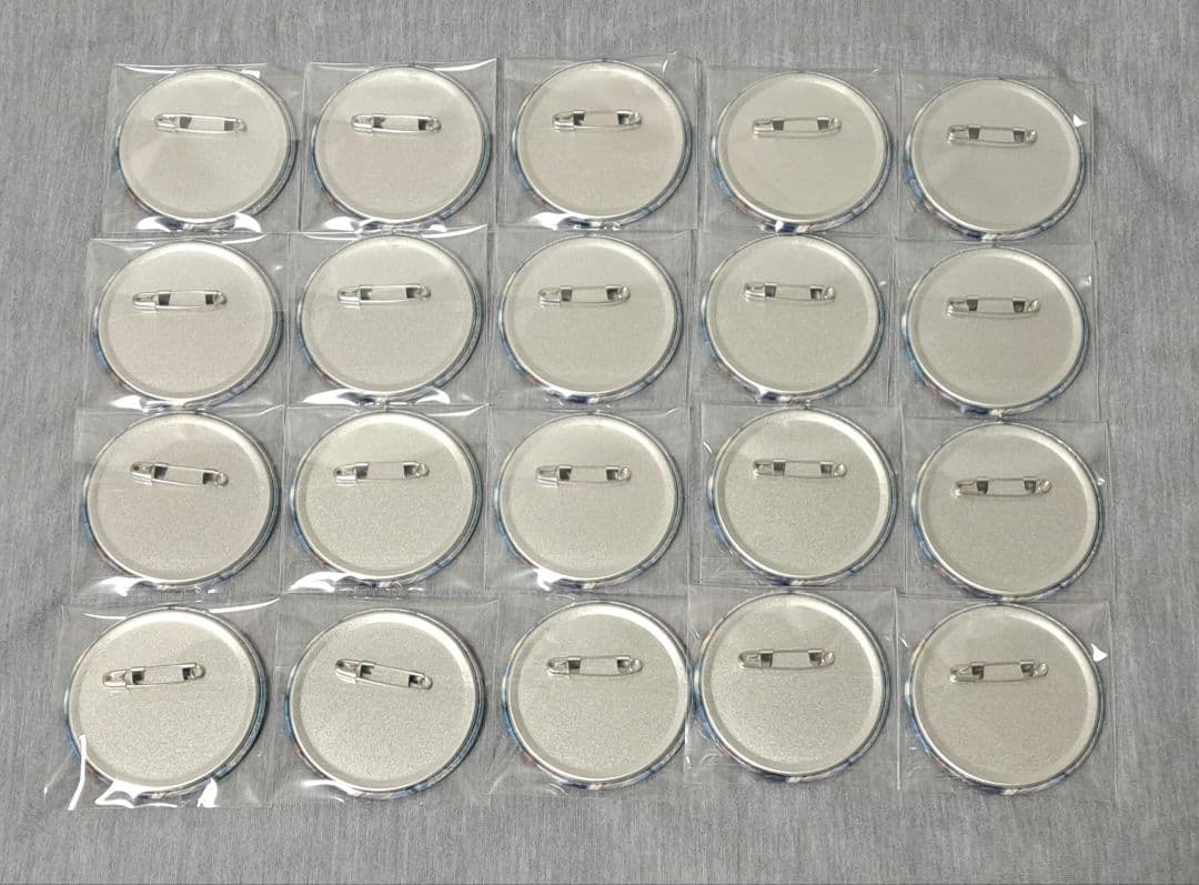 プロセカ グリッター缶バッジ 42A ホワイトデー ニーゴ 宵崎奏