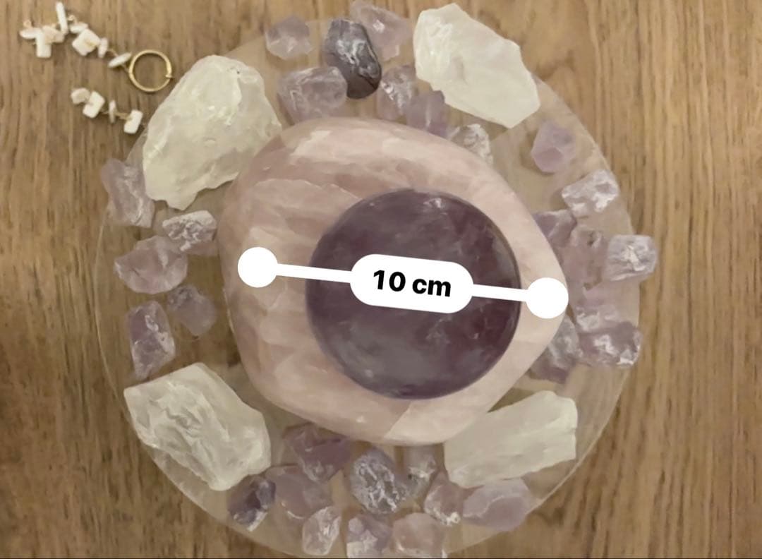 クリスタルファウンテン大アメジストとローズクォーツガラスの器と陶器の器2つ付き