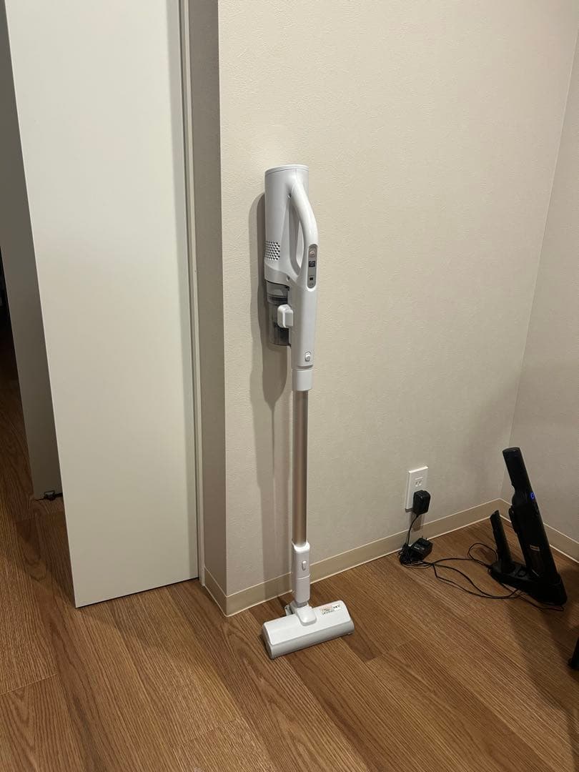 パナソニック　充電式掃除機　MC-SB30J