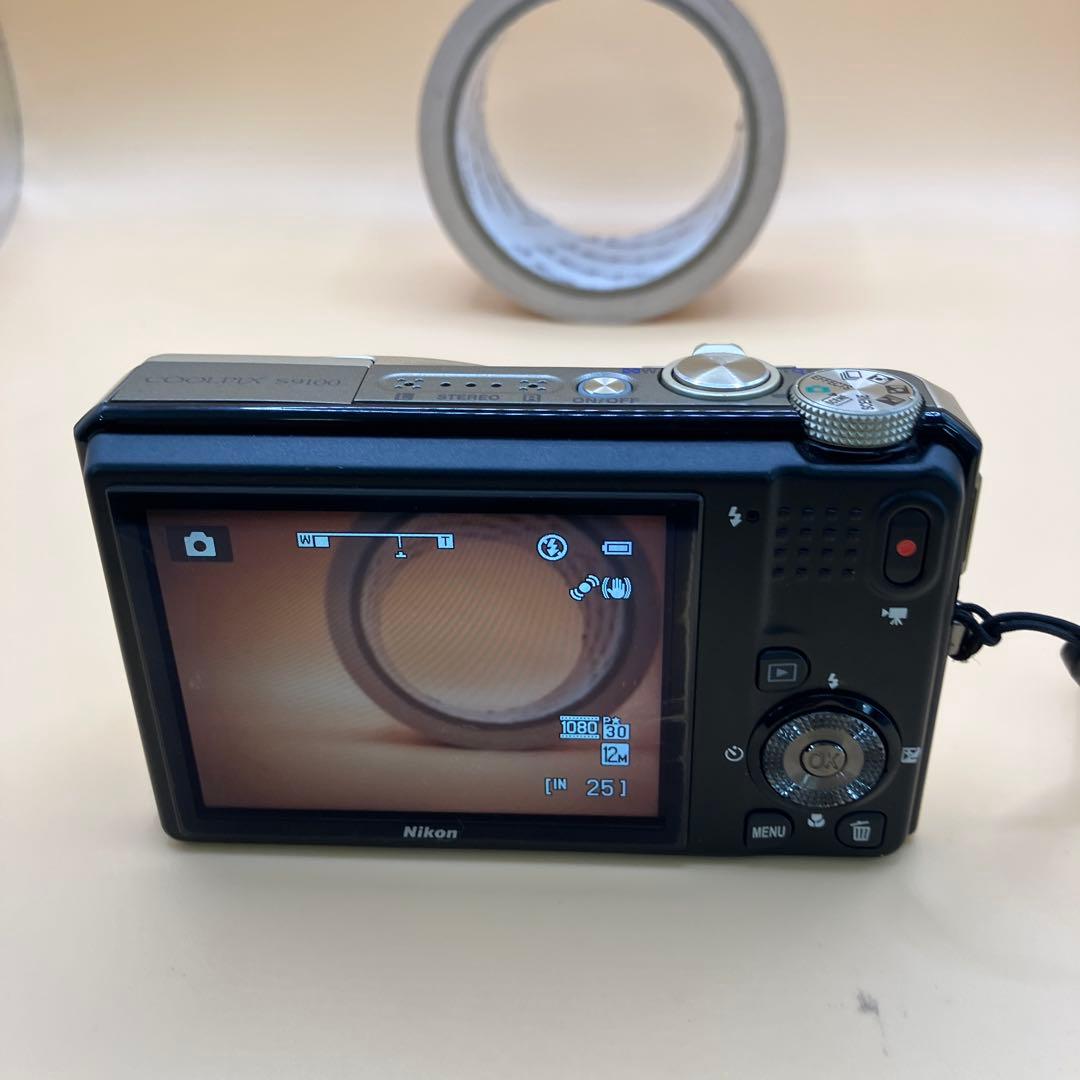 Nikon COOLPIX S9100 デジカメ B209