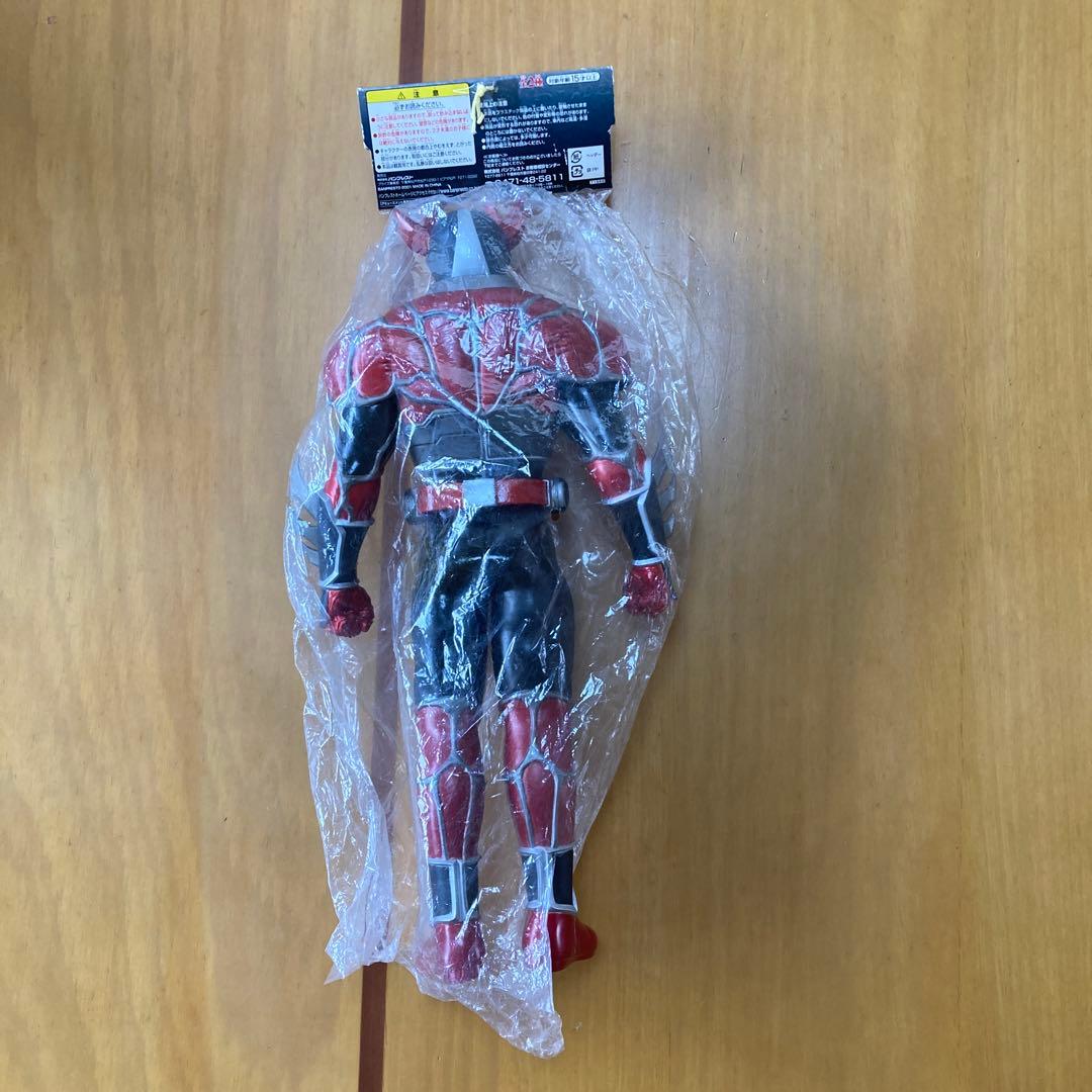 未開封イエローウルトラマン、DXゼロ 、仮面ライダーゼロワン 、フィギュア3体