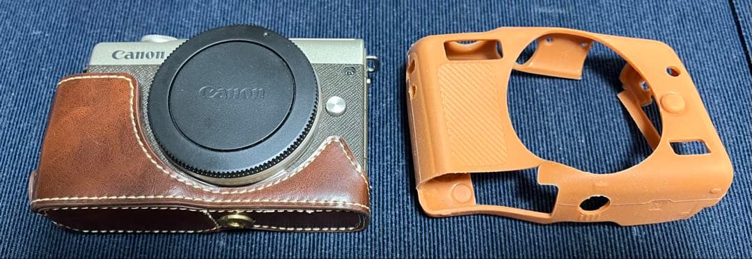 デジタルカメラ EOS M200 LIMITED GOLD KIT