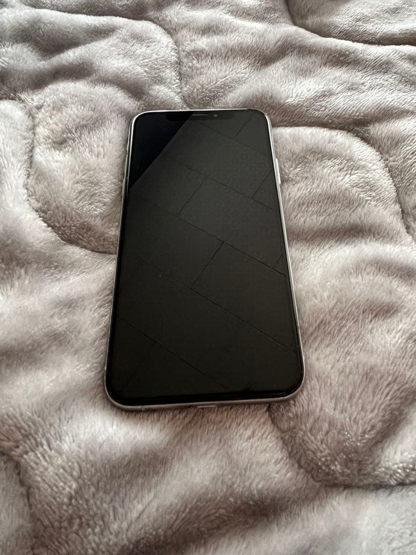 Apple iPhone XS シルバー