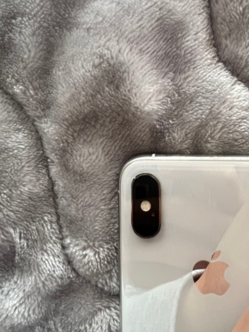 Apple iPhone XS シルバー