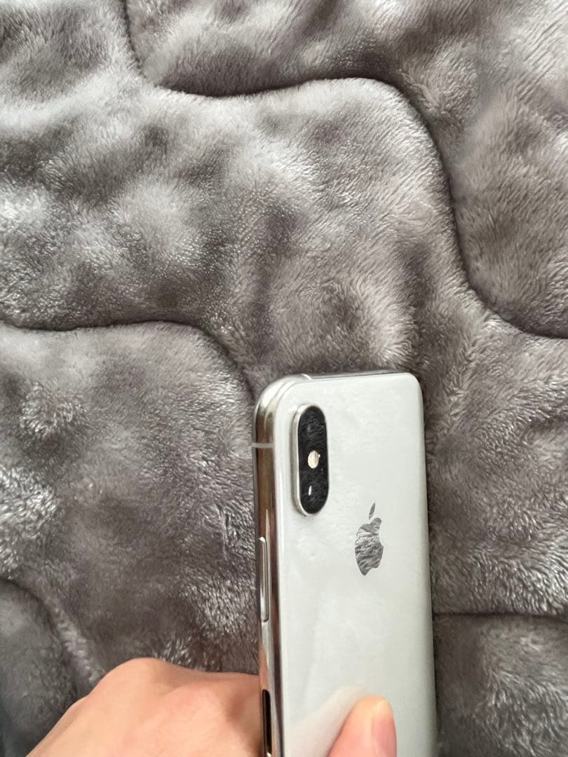 Apple iPhone XS シルバー