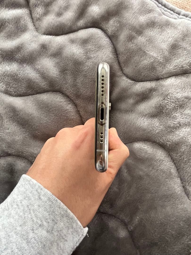 Apple iPhone XS シルバー