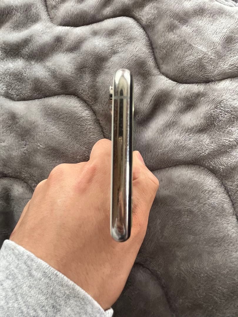 Apple iPhone XS シルバー