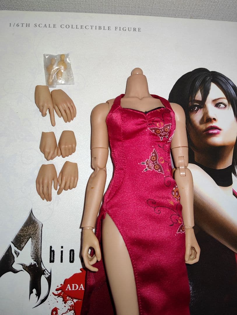 HOT TOYS社製1/6[バイオハザード 4(エイダ)衣装付き素体]＋手パーツ