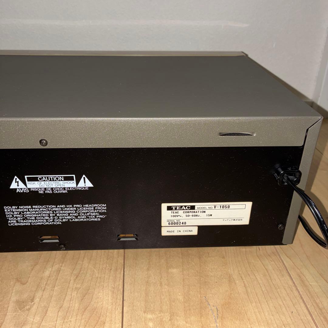 teac ステレオカセットデッキ　V-1050 3ヘッド希少です