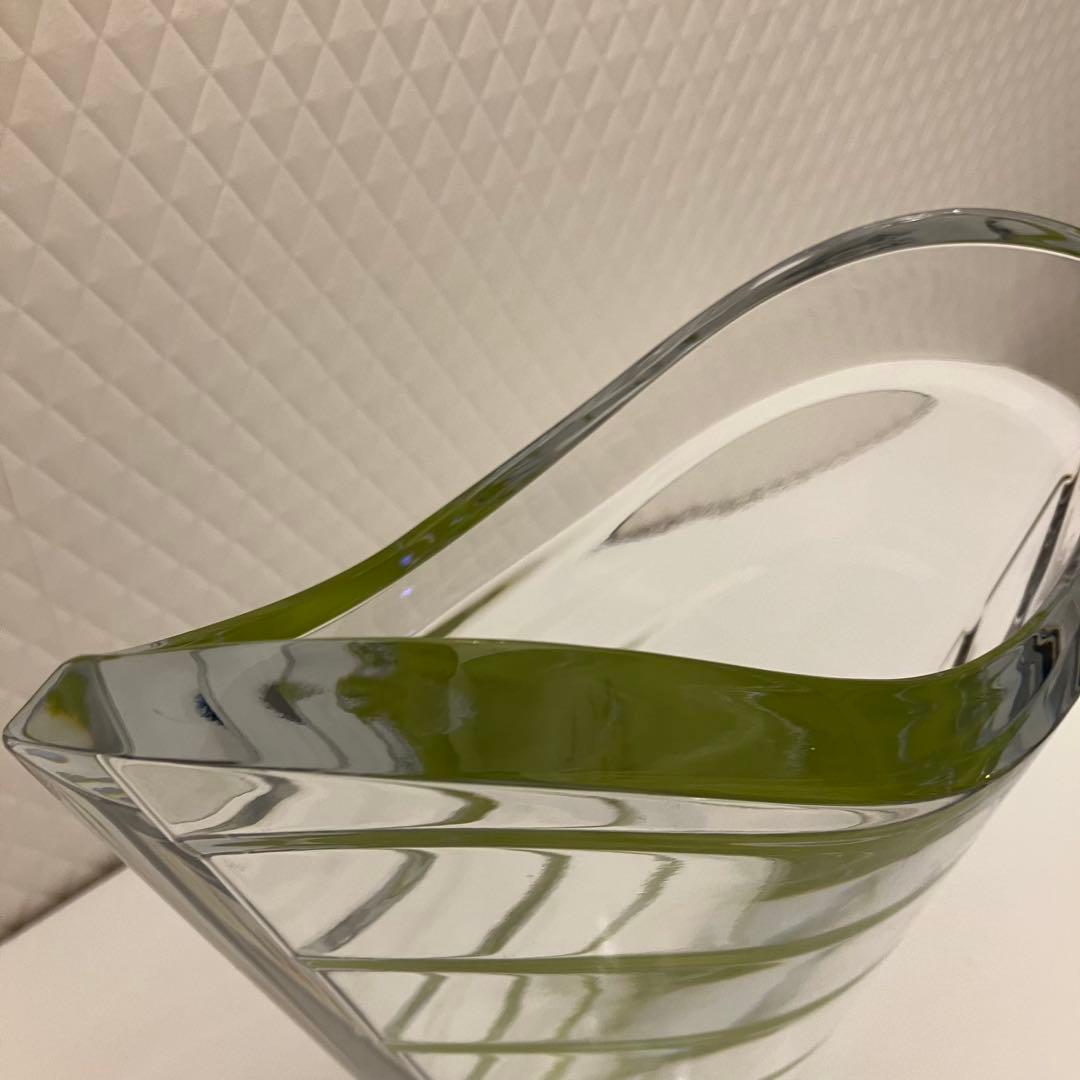 美品★バカラ Baccarat フラワーベース　ウェーブ　クリスタルガラス 花瓶