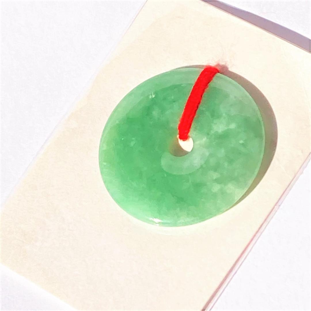 30%off【古の守護、平安を紡ぐ】翡翠 平安扣（へいあんこう）