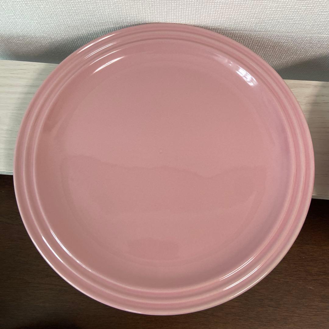 ル・クルーゼ　お皿　ピンク　計7枚