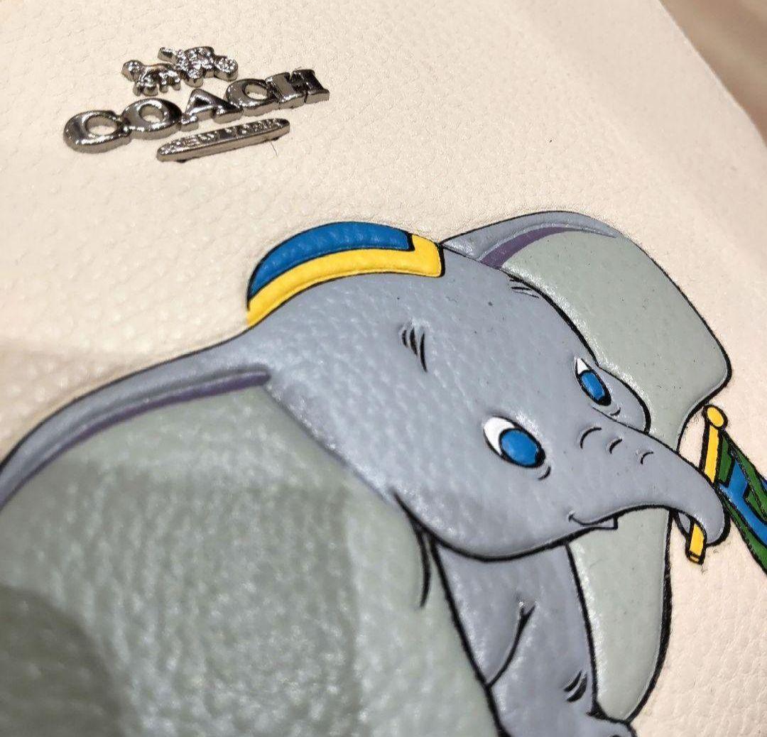 COACH コーチ ポーチ　リストレット　ダンボ　ディズニー　白　ホワイト