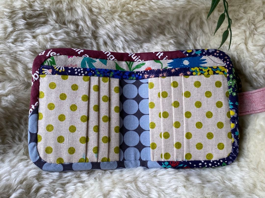 クマのボクちゃん二つ折り財布