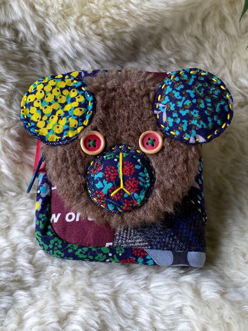 クマのボクちゃん二つ折り財布