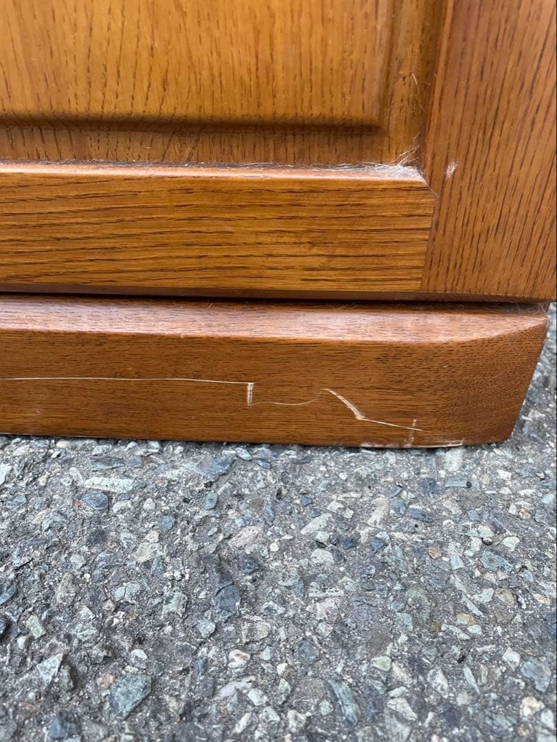 アンティーク　木製キャビネット ブラウン 収納付き