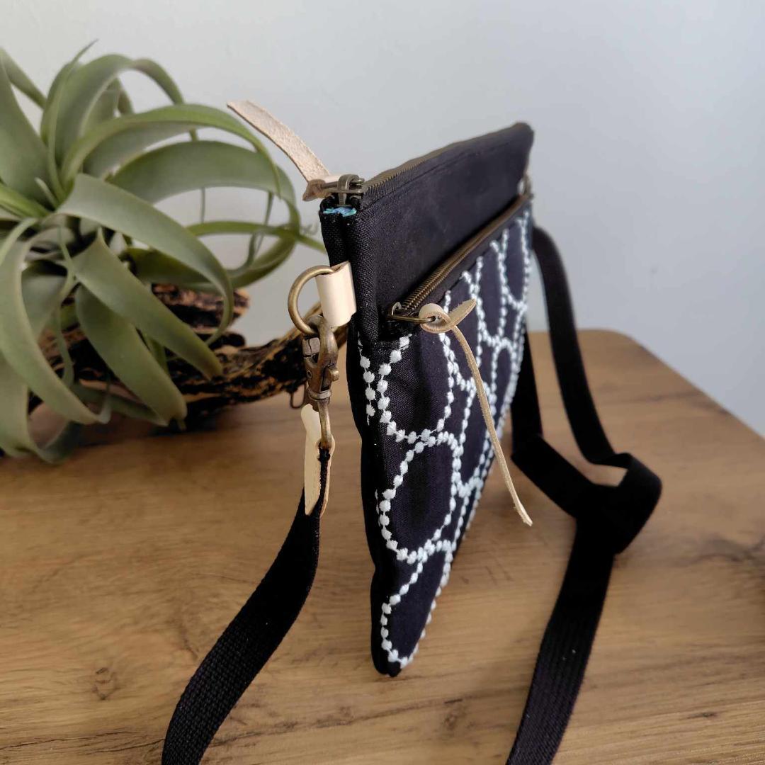 ☆*☆様 ミナペルホネン/tambourineタンバリンネイビー/サコッシュ本革