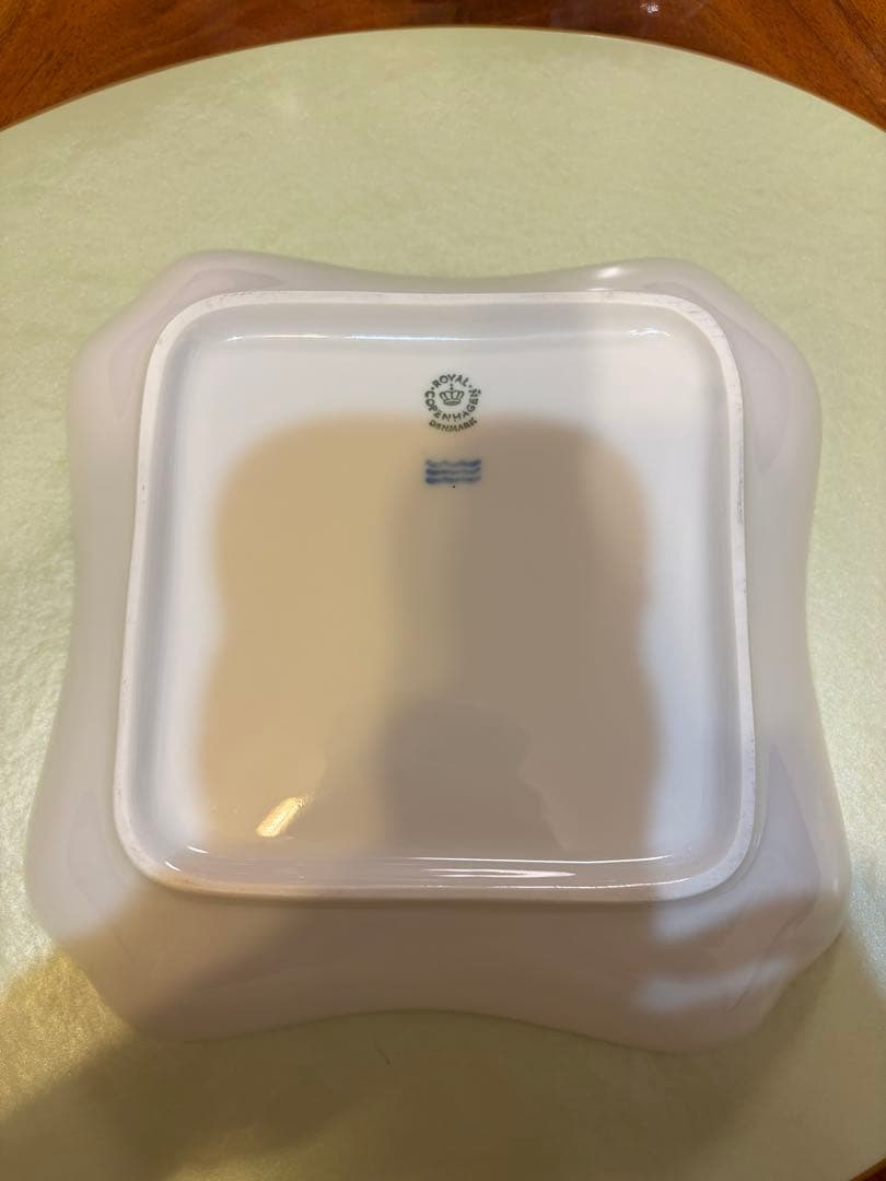 未使用 ロイヤルコペンハーゲン ホワイトフルーテッドハーフレース スクエアボウル