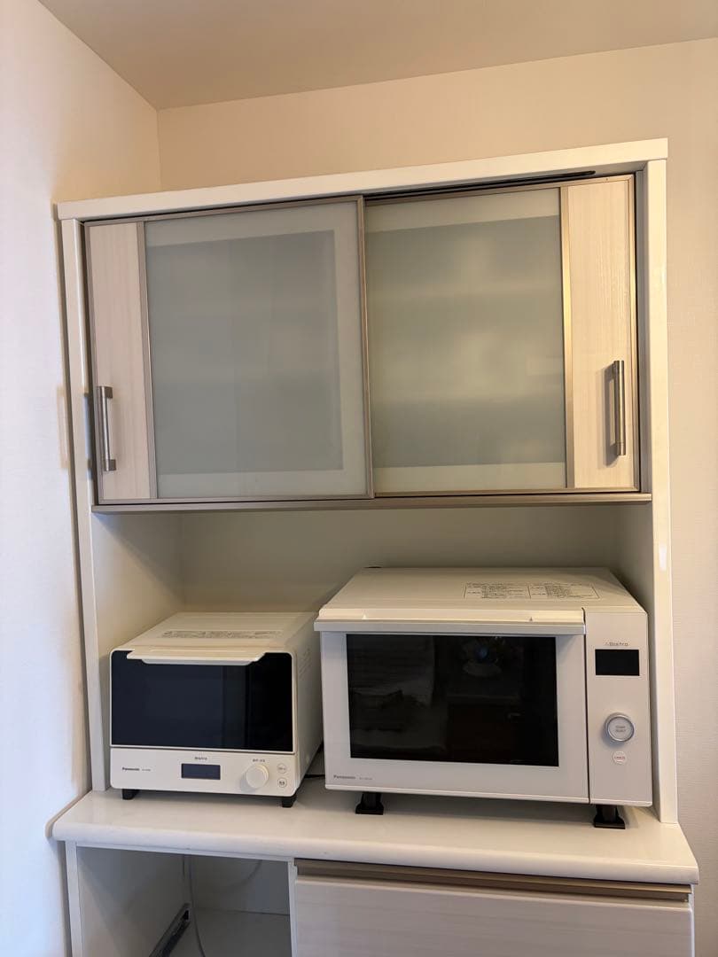 ニトリ　ホワイト 食器棚