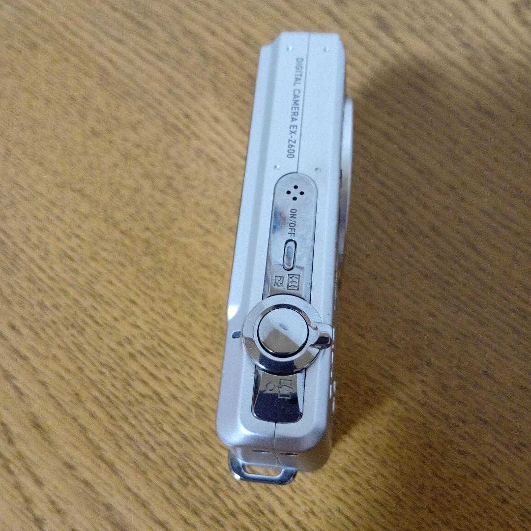 CASIO EX-Z600デジタルカメラ