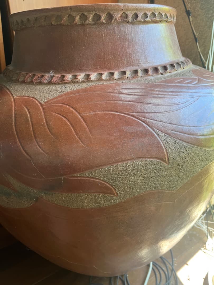 大型花瓶　バリ島の素焼きの水瓶　高さ70cm