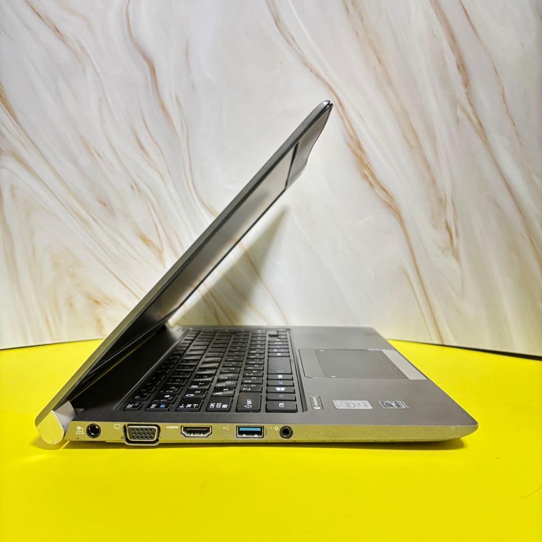 【持ち歩き◎】東芝13.3薄型ノートPC オフィス付！メモリ8G＆爆速新品SSD