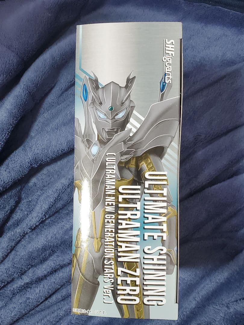 フィギュアーツ　ウルティメイトシャイニングウルトラマンゼロ