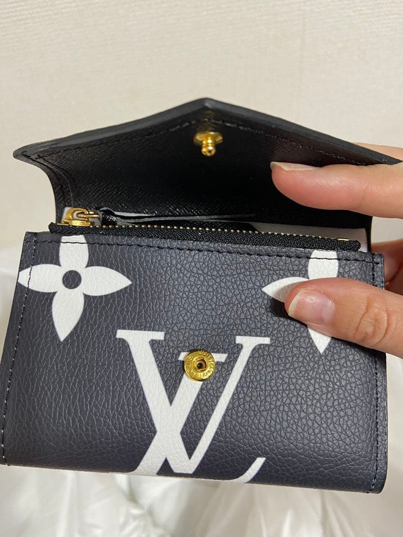 Louis Vuitton ノベルティ　モノグラム三つ折り財布
