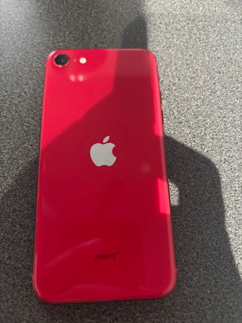 Apple iPhone SE (第2世代) レッド　アイフォンSE2 64GB