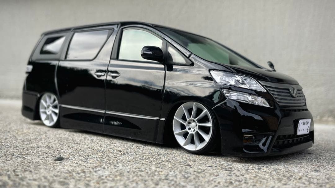 カラーサンプル　202ブラック　1/24 20ヴェルファイア　カスタム品