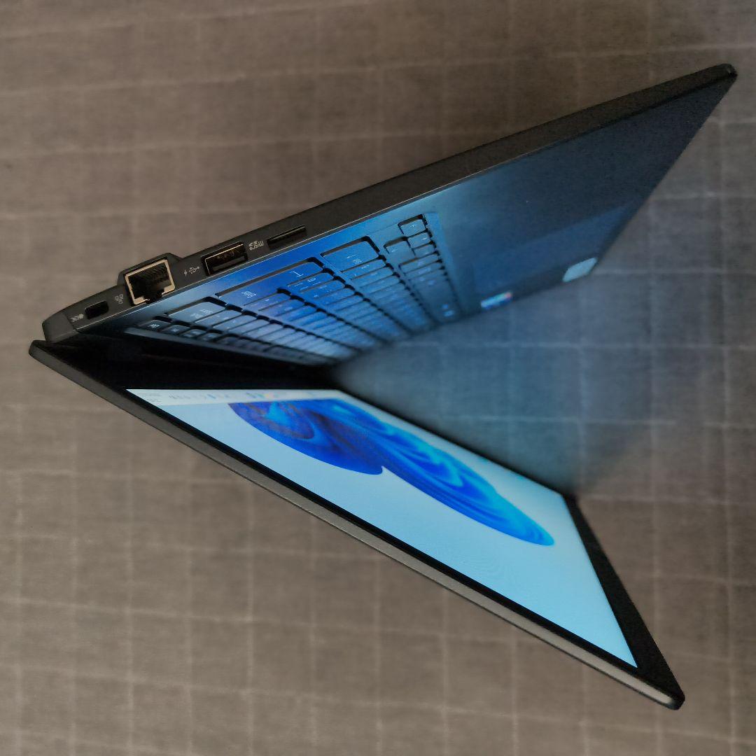 美品 Dynabook 超軽量 驚速 12世代i5 16GB 大容量2TB