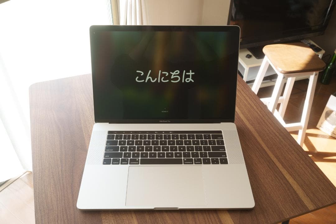 MacBookPro2018 15インチ i9 32GB 1TB USキー
