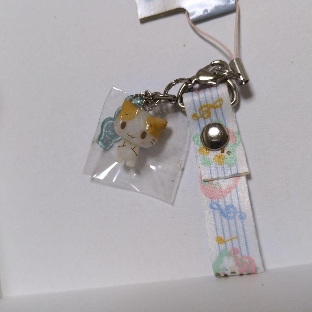 サンリオ マシュマロみたいなふわふわにゃんこ　ストラップ