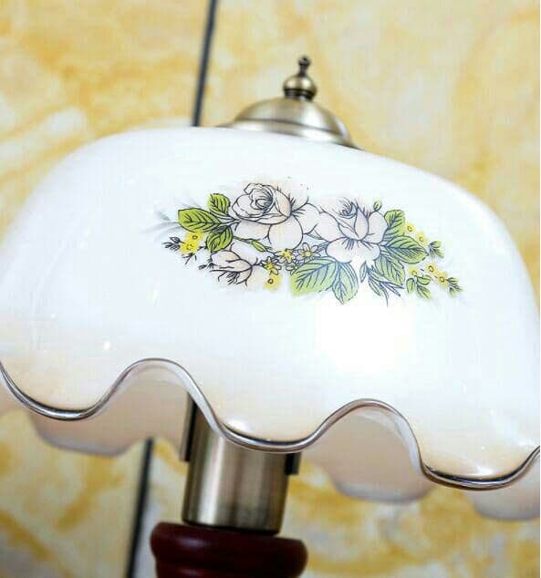 ソリッドウッドのガラススタンド寝室ベッドヘッド書斎32