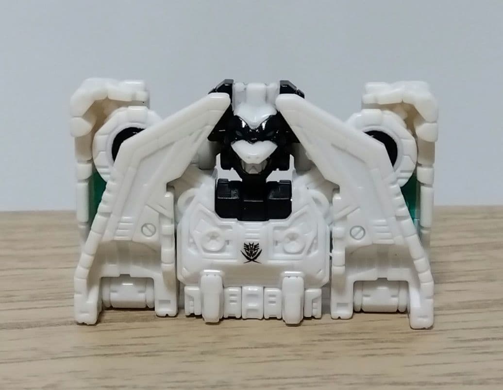 トランスフォーマー レガシー ユナイテッド スターレイダーサンダートロン3パック