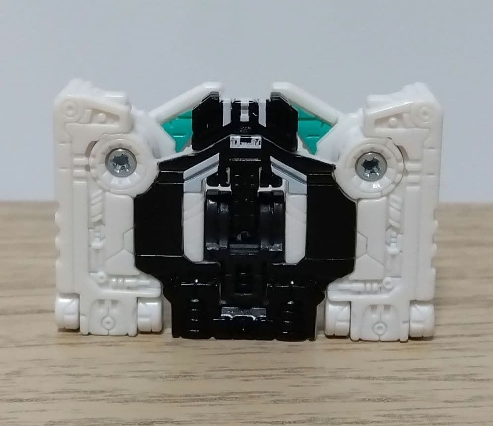 トランスフォーマー レガシー ユナイテッド スターレイダーサンダートロン3パック