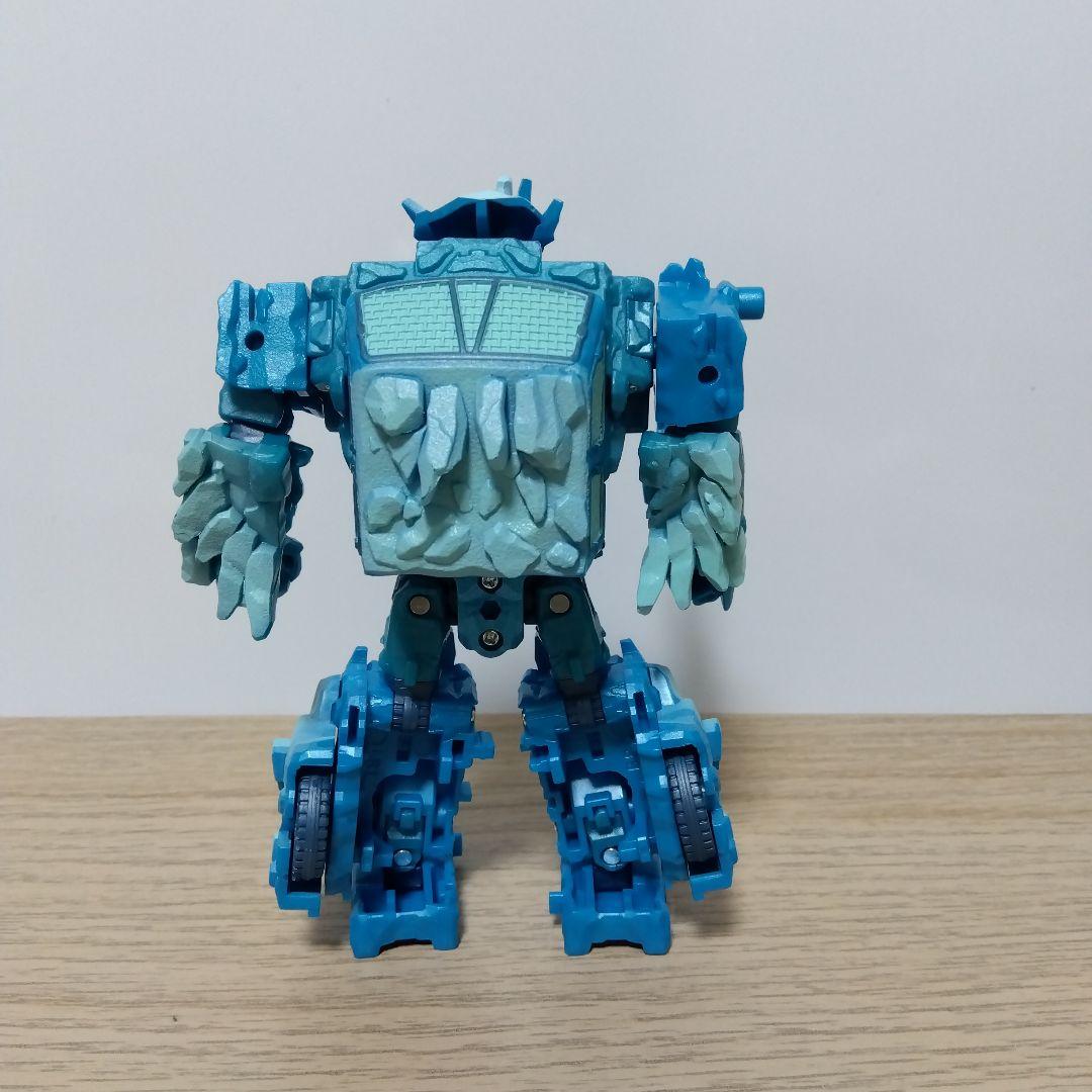 トランスフォーマー レガシー ユナイテッド スターレイダーサンダートロン3パック