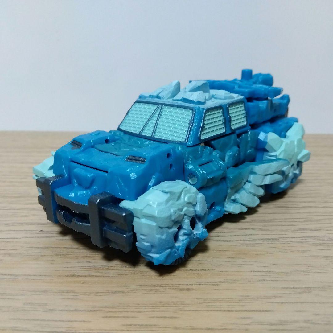 トランスフォーマー レガシー ユナイテッド スターレイダーサンダートロン3パック