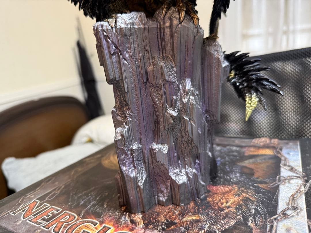 フ*活様 【美品】モンスターハンター 歴戦王 ネルギガンテ フィギュア プレミア