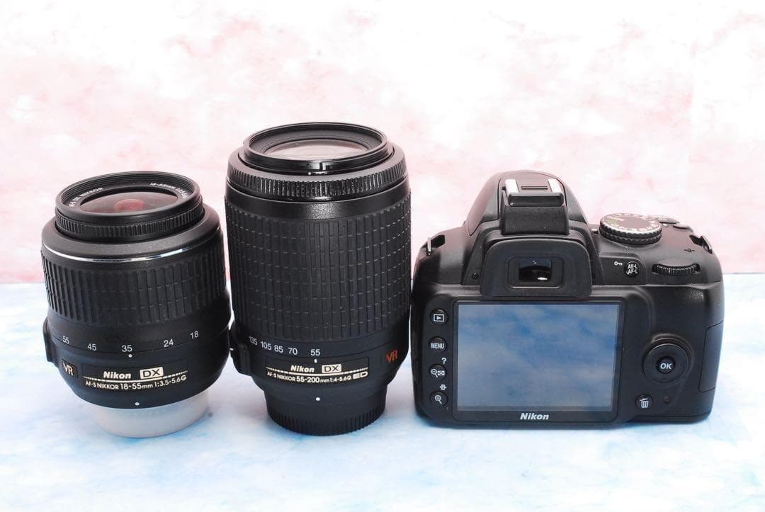 ニコン D3000★実用品★一眼レフカメラ★手ぶれ補正Wレンズのおすすめ品！
