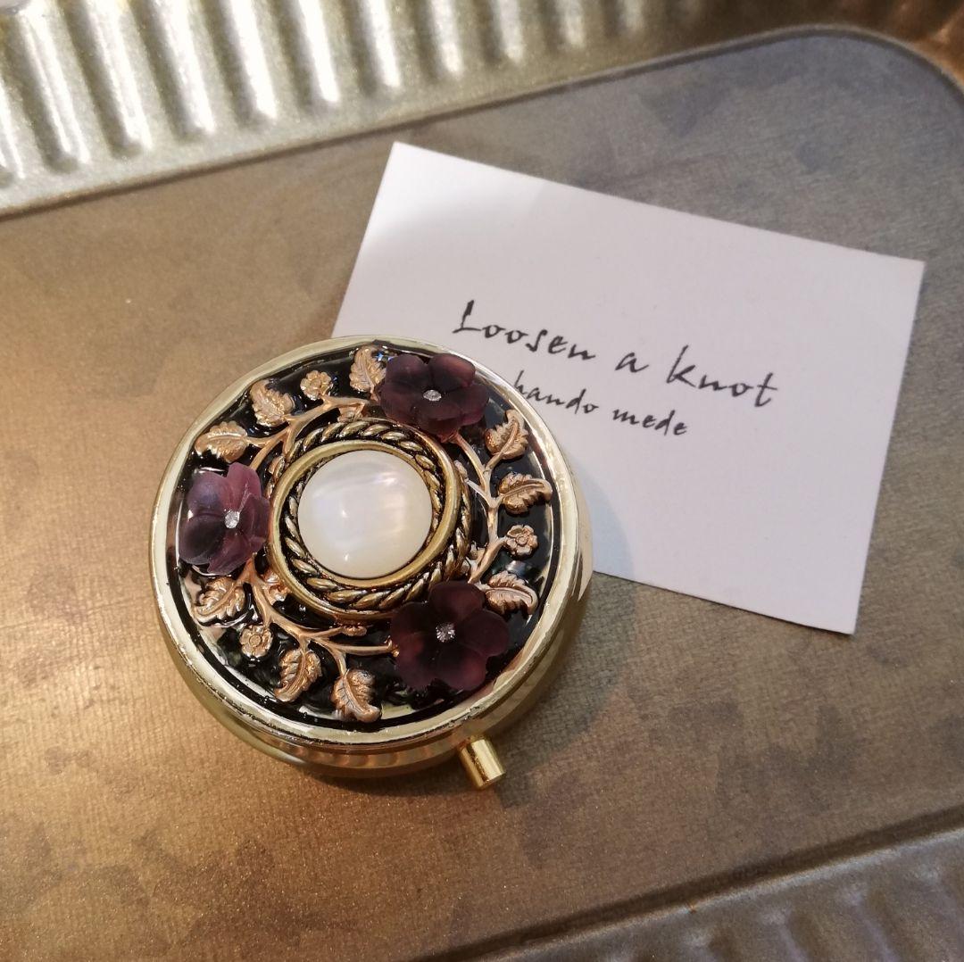 ブラックベースボタニカルピルケース