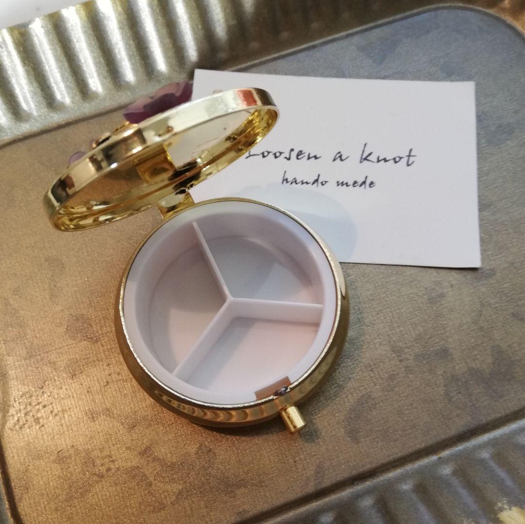 ブラックベースボタニカルピルケース