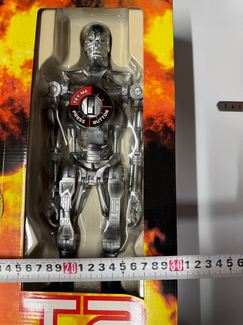 【希少】Terminator 2 T-2エンドスケルトンのフィギュア USJ購入